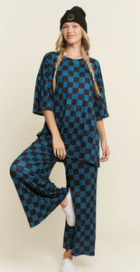 Ribbed Checkered Print Top/Straight Leg Pants