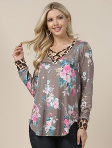 Floral Print Leopard Contrast V Neck Top