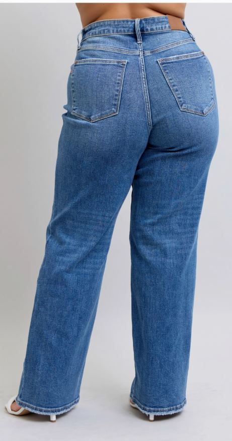 High Waisted Vintage Wash Straight Fit