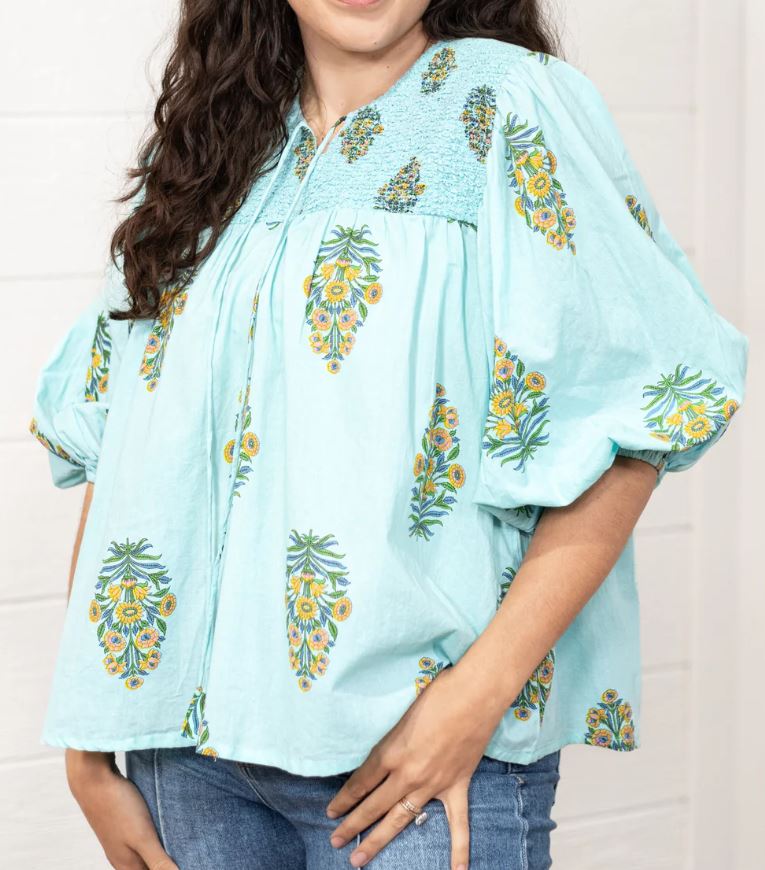 THEAVA TOP