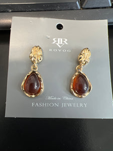 Maroon / gold earrings
